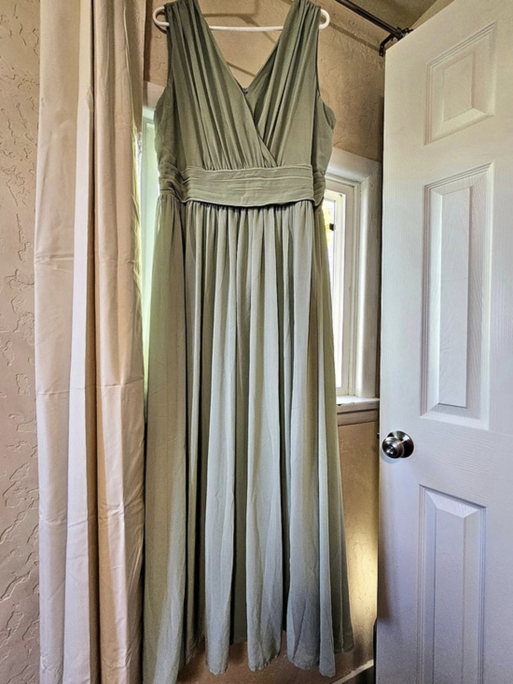 Love X Design Pleated Maxi Dress in Green Size 1X Like New